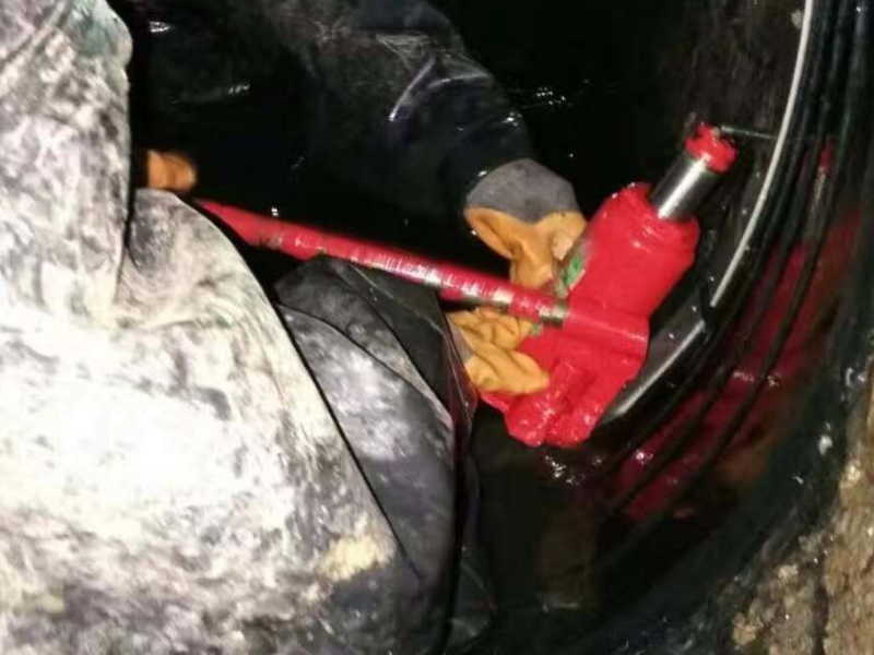 杭州环卫车抽粪吸污杭州清理隔油池清理干净
