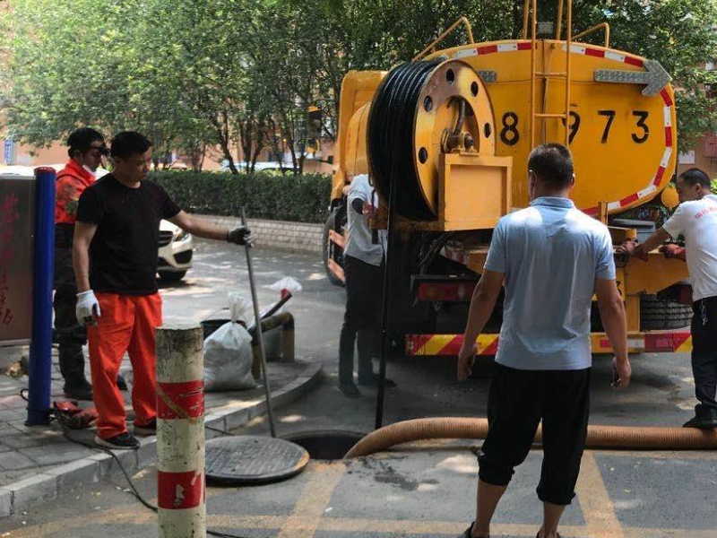 杭州教工路管道疏通师傅疏通下水道教工路快速疏通马桶